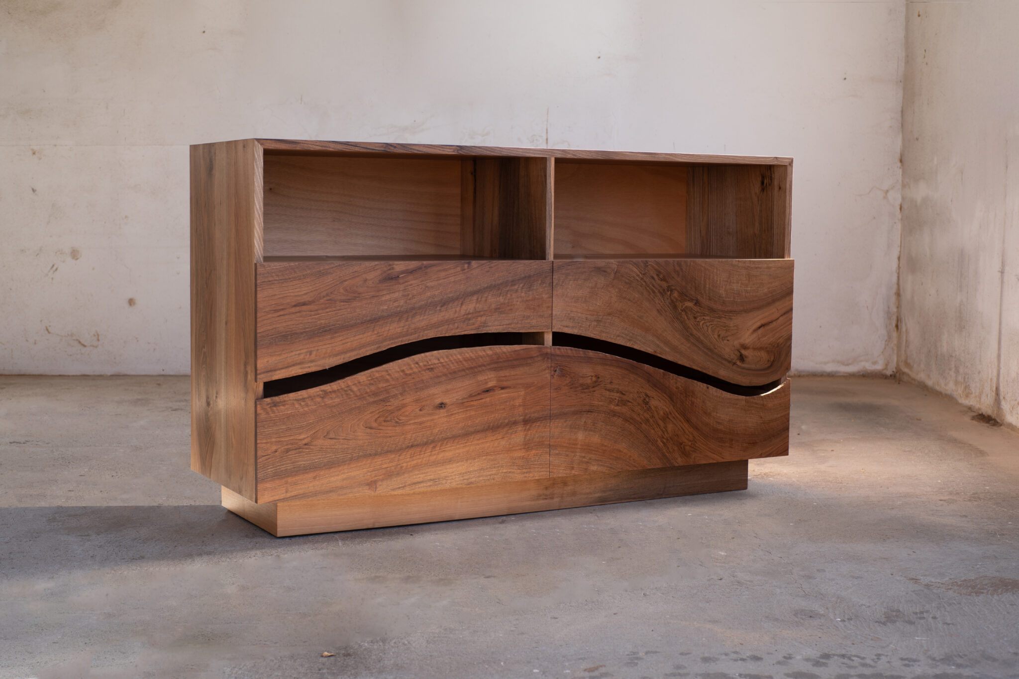 TV (1)